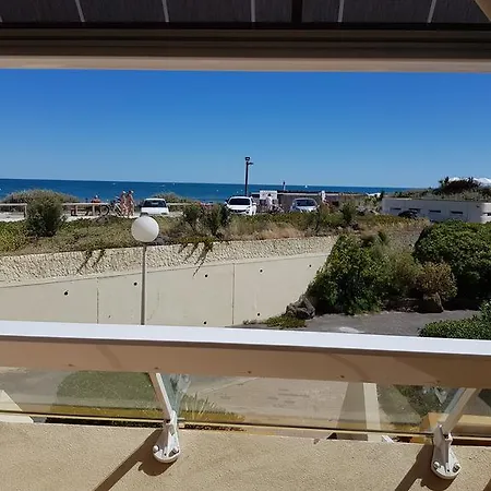 Naturiste Azur Héliopolis C 64 *